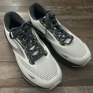 Men's Brooks Adrenaline GTS Gray Running Shoes
